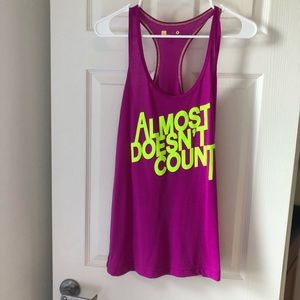 Workout tank top